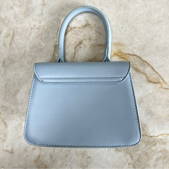 (SOLD) ABERCROMBIE & FITCH Micro Crossbody Bag - Picture 2 of 5